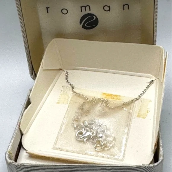 Vintage Rhinestone Heart Shaped Necklace NIB - Picture 3 of 3